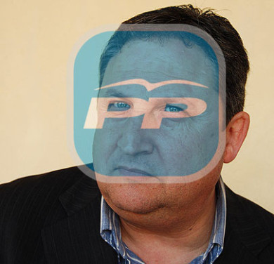 José Luis Ferris, o el mundo visto a través de la poética del PP. ¿Logrará cambiarse las gafas antes de que lleguen los cambios...?